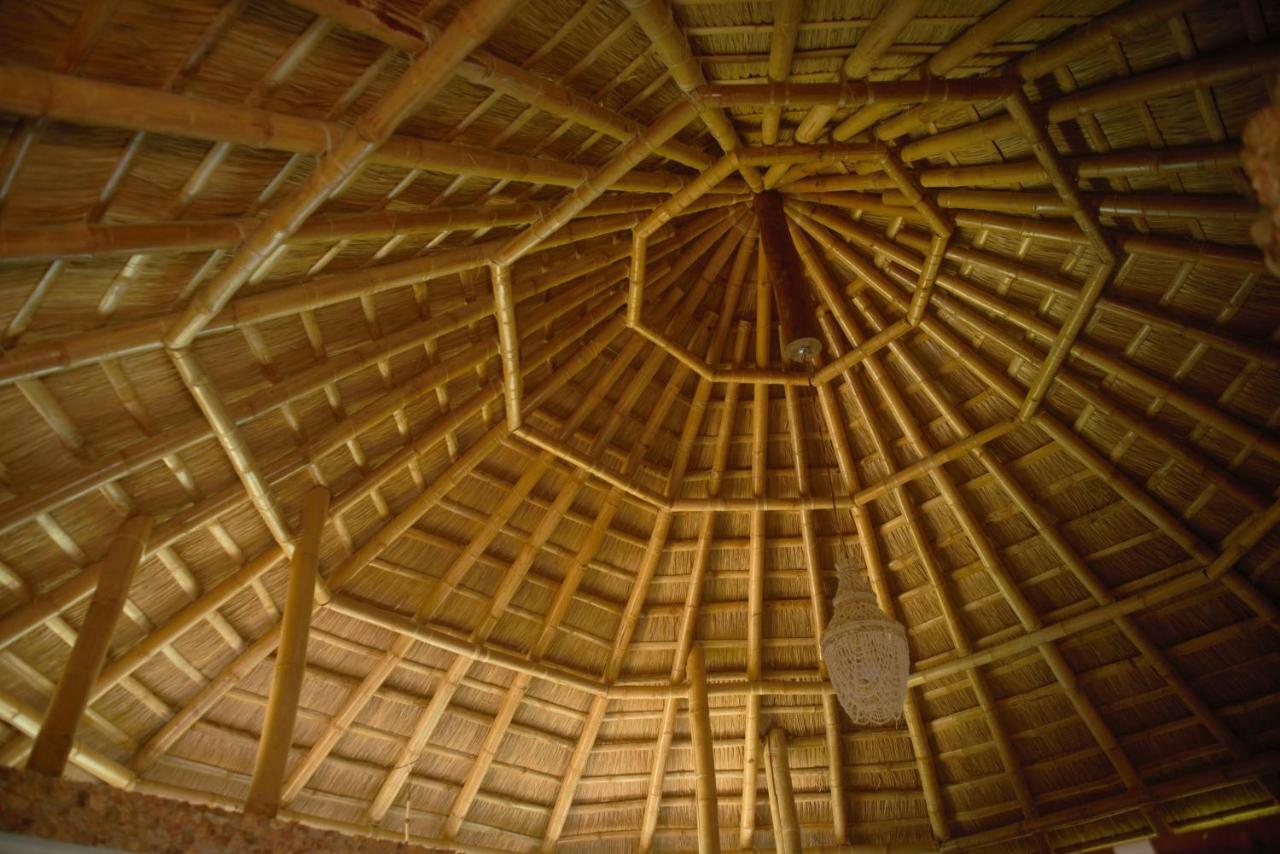 Iris Island Eco Resort Бусуанґа Екстер'єр фото
